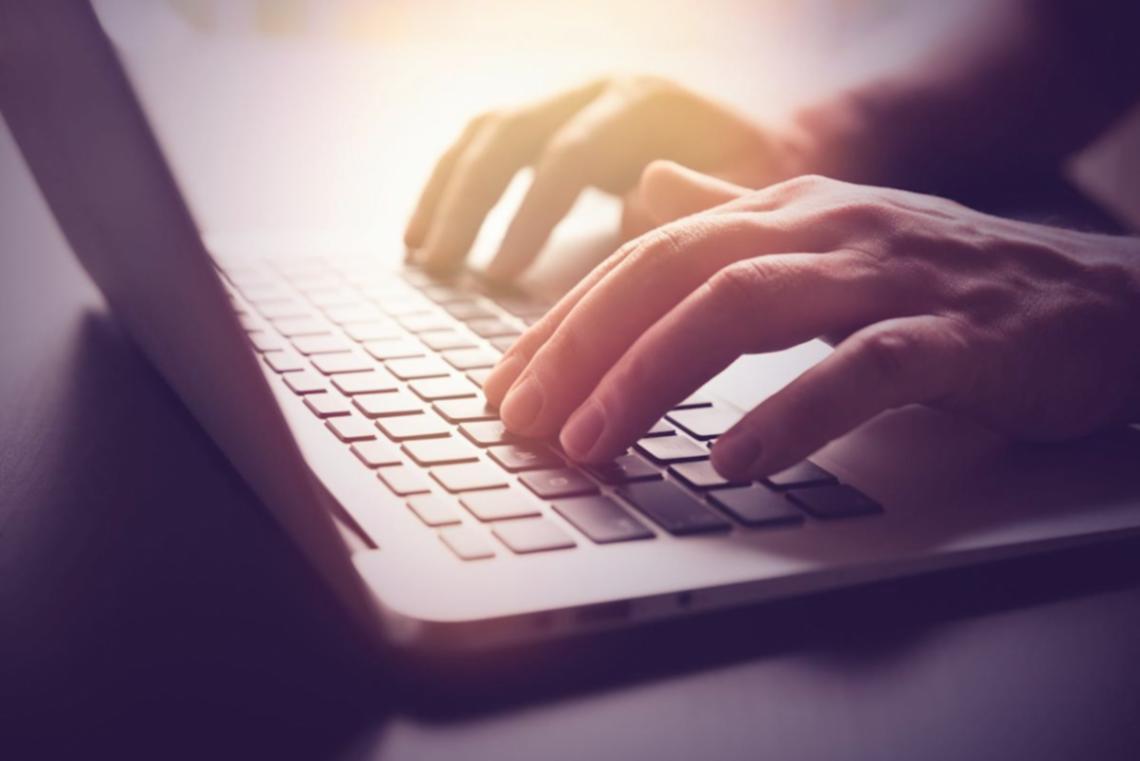 Consultation personnalisée pour entrepreneurs avec documentation professionnelle